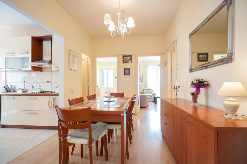 Vera Apartments With Sea View And Old Town View Zadar Exterior photo